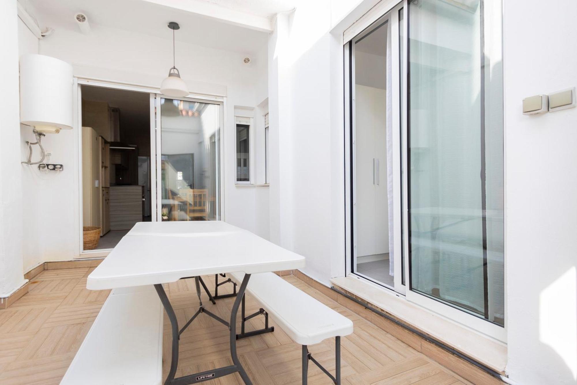 Cabanyal Beach House บาเลนเซีย ภายนอก รูปภาพ