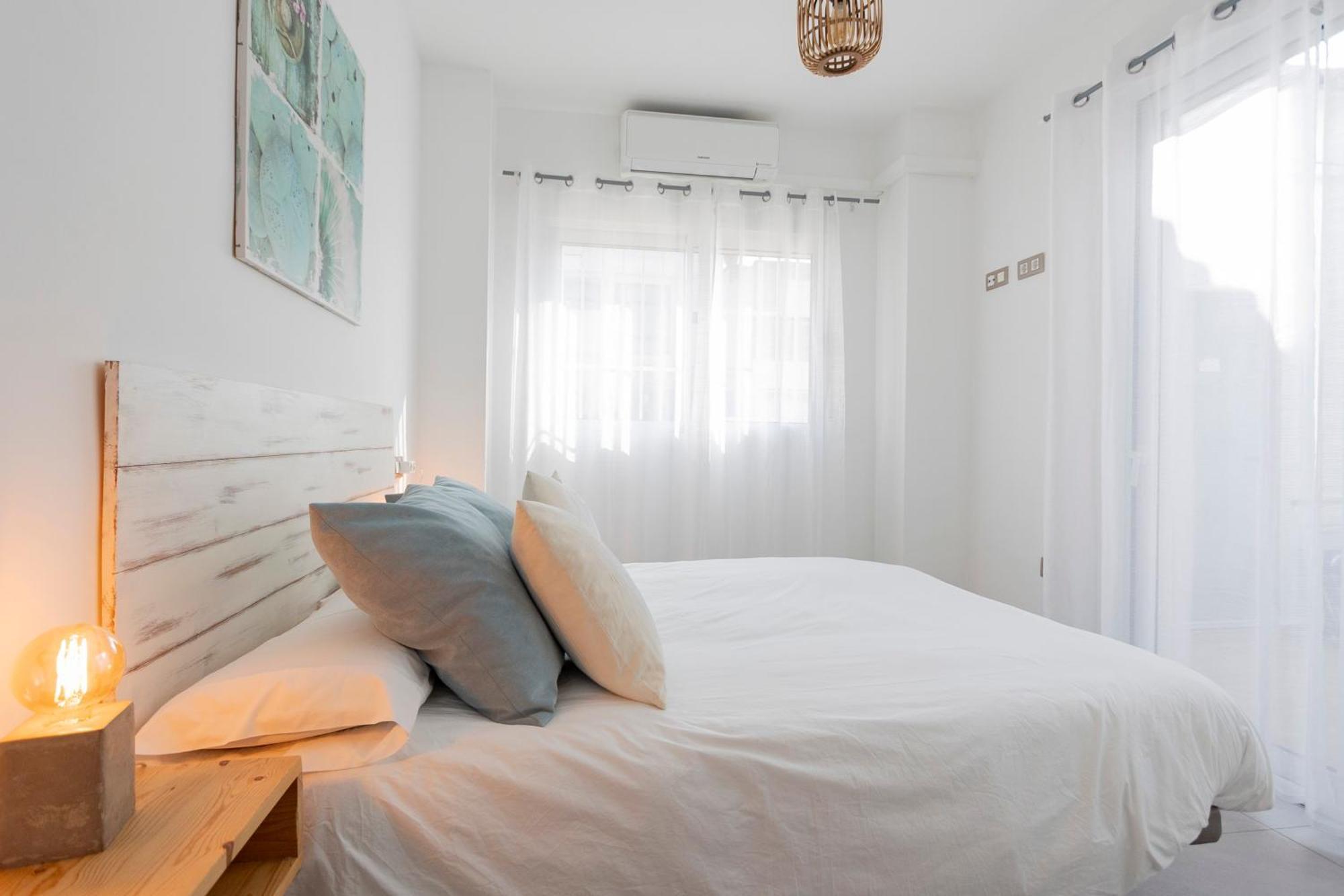 Cabanyal Beach House บาเลนเซีย ภายนอก รูปภาพ
